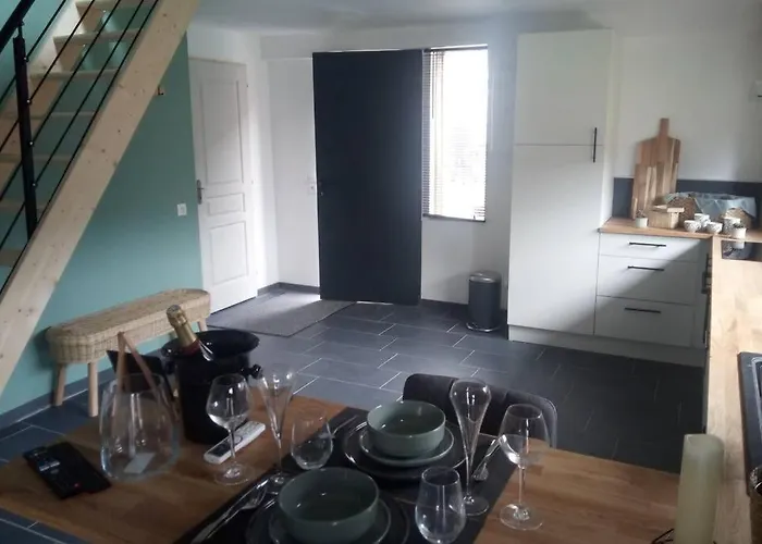 Holiday home Maison Privative, Cocooning, Zen , Avec Jacuzzi Mont-Notre-Dame